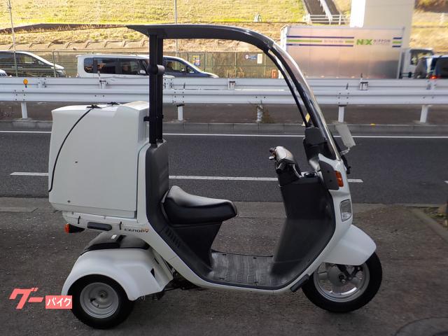 ジャイロキャノピー現行モデル１３１系駆動系ドライブベルト等純正新品ティーズ製ハイマウントストップランプ付きＢＯＸ