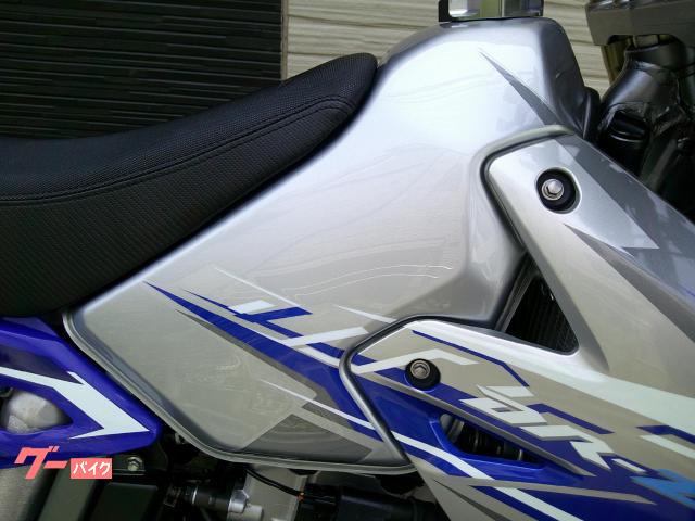 スズキ DR－Z400SM ヨシムラ製フルエキゾーストマフラー
