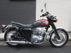 カワサキ　Ｗ４００　ＵＳＢ電源　純正エンジンガード　社外ローダウンシート