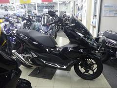 ホンダ　ＰＣＸ１６０　タケガワマフラー・ＥＴＣ・グリップヒーター・リヤショック・その他パーツ付き