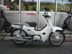 ホンダ　スーパーカブ１１０　ＪＡ１０　ホワイト　ノーマル　グリップヒーター付き