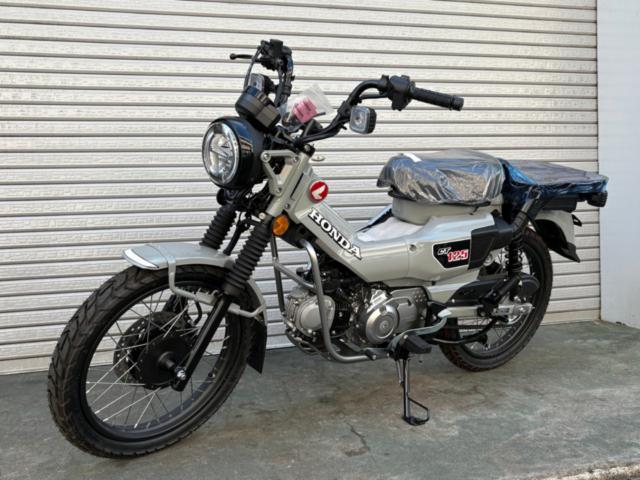 ホンダ CT125ハンターカブ JA65 パールスモーキーグレー
