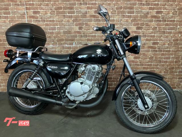 ST250 キャブ　スズキ ブラック バイクタンク 8500418B3025081001421.jpg