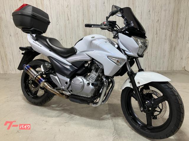ＧＳＲ２５０　ビームスマフラー　リアキャリア　リアボックス　エンジンスライダー　スクリーン　前タイヤ新品