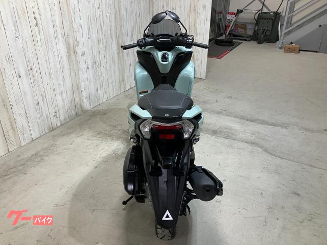 ヤマハ トリシティ125 SEK1J スマートキーモデル 新品フロント