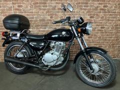 スズキ　ＳＴ２５０　リアキャリア　リアボックス