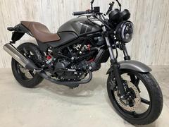ホンダ　ＶＴＲ２５０　Ｓｐｅｃｉａｌ　Ｅｄｉｔｉｏｎ　前後タイヤ新品　エンジンガード　ＬＥＤヘッドライト