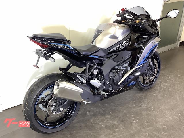 GS125（再出品です） 待望の日本仕様が公開！ オレンジに光るスズキの新型ネオレトロバイク