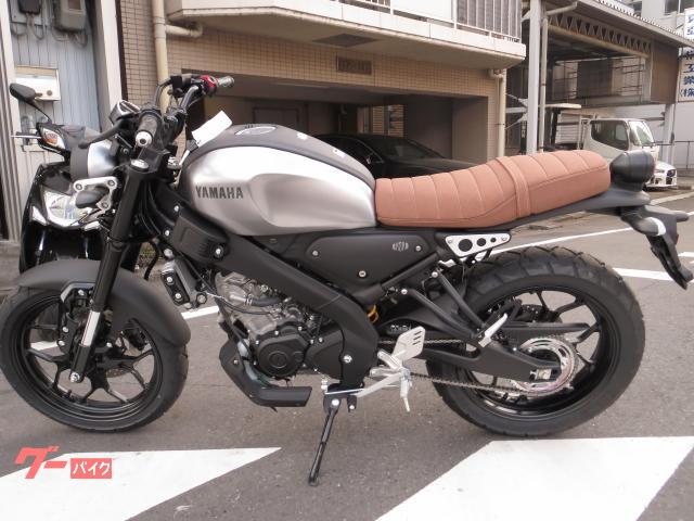 【未使用】ヤマハ XSR125 XSR155 シート 社外品 茶 YAMAHA 【お盆SALE】XSR155 XSR125 シート 純正 タイ YAMAHA純正