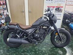 ホンダ　レブル２５０Ｓエディション　バックレスト　ＵＳＢ電源ダイキャストボディ