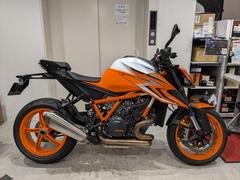 ＫＴＭ　１２９０スーパーデュークＲエボ・クイックシフターインストール済み・