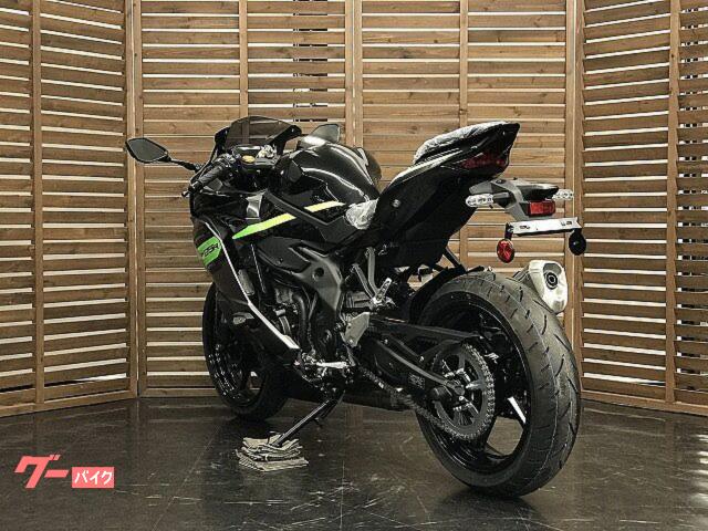 カワサキ Ninja ZX－25R SE 2026年モデル メタリック