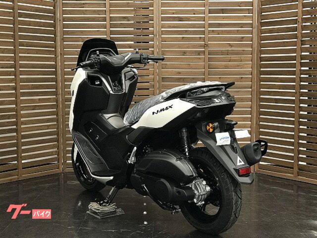 完売品⭐️新品タグ付き❤️TFW49 ホワイトモックネック　M 2025新作 完売品⭐️新品タグ付き⭐️TFW49 ホワイトモックネック M 2025