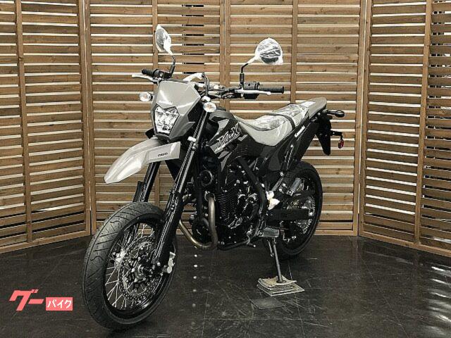 カワサキ KLX230SM 2026年モデル バトルグレー ・エボニー