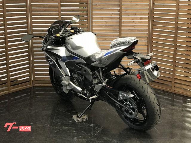 カワサキ Ninja ZX－4R SE 2027年モデル・ギャラクシー