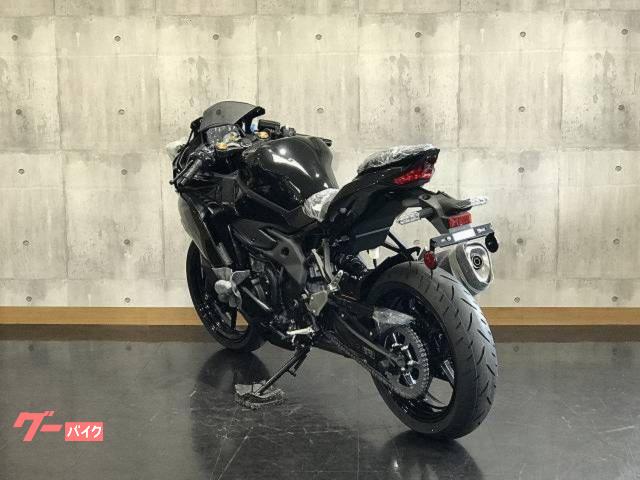 カワサキ Ninja ZX－25R SE 2027年モデル メタリック