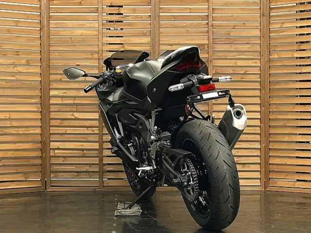 カワサキ Ｎｉｎｊａ ＺＸ－４Ｒ ＳＥ ２０２４年モデル メタリック 