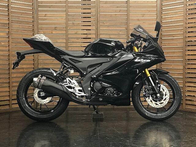 ヤマハ YZF－R15 2023年モデル ブラックメタリック｜有限