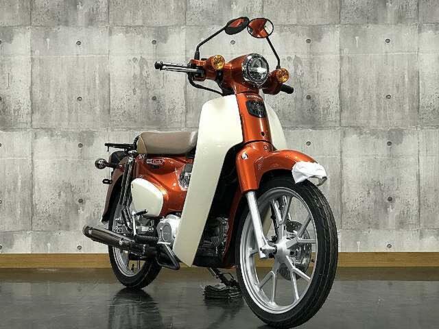 スーパーカブ110(JA59) 2024モデル フレアオレンジメタリック