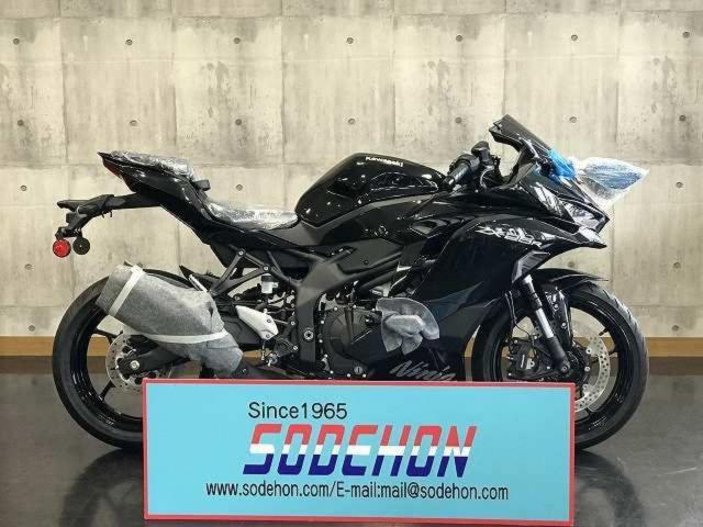 カワサキ Ninja ZX－25R 2027年モデル メタリック