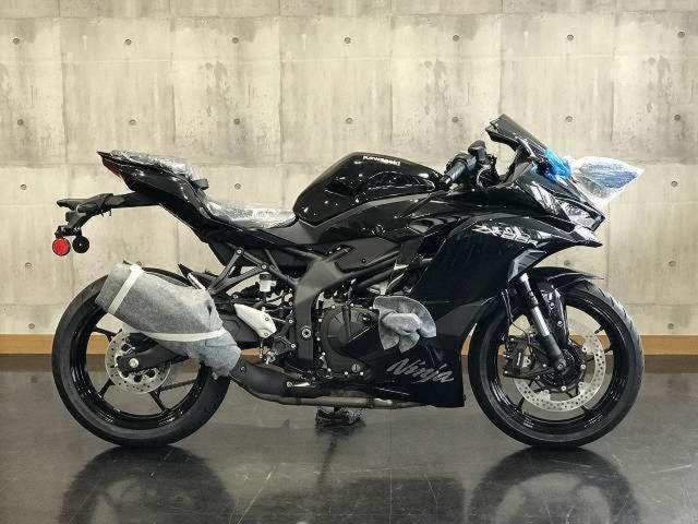 カワサキ Ninja ZX－25R 2027年モデル メタリック
