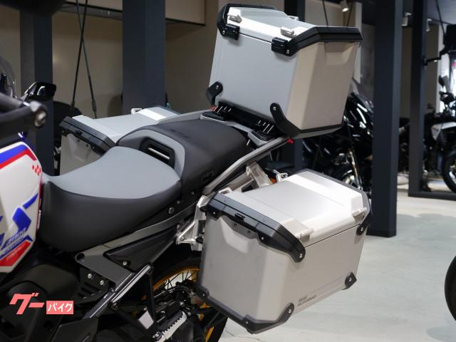 BMW R1300GSアドベンチャー ASA仕様 純正フルパニア装着