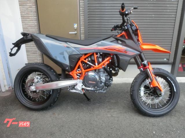 ＫＴＭ ６９０ＳＭＣ Ｒ ２０２２｜バイクショップケイズ｜新車・中古