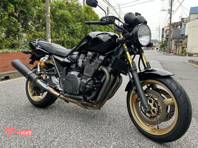 ＸＪＲ１３００　ＹＳＰブラックエディション限定車　社外チタンマフラー　エンジンガード付き