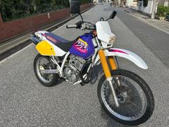 スズキ　ＤＲ２５０Ｒ　新品グリップ　キャブＯＨ済
