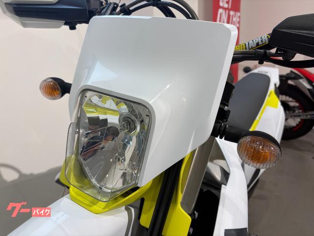 HUSQVARNA TE250 2022 モタード TGRホイール