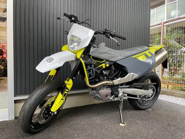 新品未使用 純正品ハスクバーナ701スーパーモト　2023外装プラスチックセット ハスクバーナ701エンデューロ／スーパーモト2023モデル - Off1