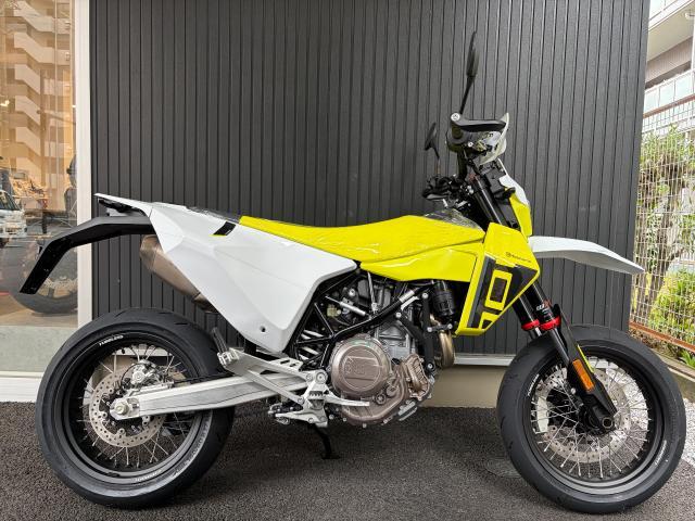 HUSQVARNA 701スーパーモト 2026｜ハスクバーナ