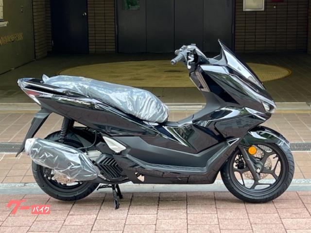 ＰＣＸ１６０　２０２５年　最新モデル　正規　新車　ブラック
