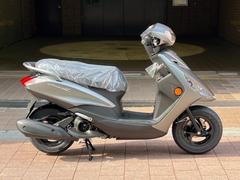 ヤマハ　ＡＸＩＳ　Ｚ　１２５　現行モデル　日本仕様　正規　新車　グレーメタリック