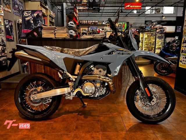 ＤＲ−Ｚ４ＳＭ