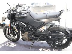 ＨＵＳＱＶＡＲＮＡ　スヴァルトピレン４０１