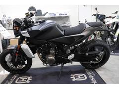 ＨＵＳＱＶＡＲＮＡ　スヴァルトピレン８０１