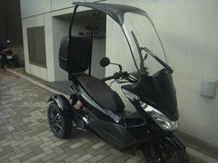 トライク　ホンダ　ＰＣＸ１５０トライク　ブラック　ルーフボックス付き