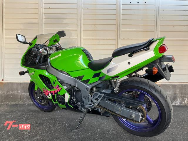 ともき カワサキ Ninja ZX-6R 1996年式キャブ車|オート