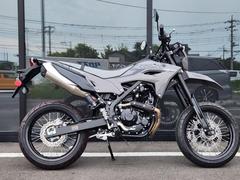 カワサキ　ＫＬＸ２３０ＳＭ　バトルグレー　２０２５年モデル