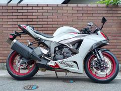 カワサキ　Ｎｉｎｊａ　ＺＸ−６Ｒ