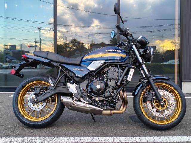 カワサキ Z650RS メタリックオーシャンブルー｜カワサキ プラザ