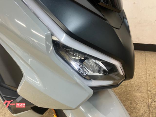 ホンダ　フォルツァ　2023年式 MF17　ETC付 Forza 250 MF17 2023 Reiwa era big scooter test ride review: foot