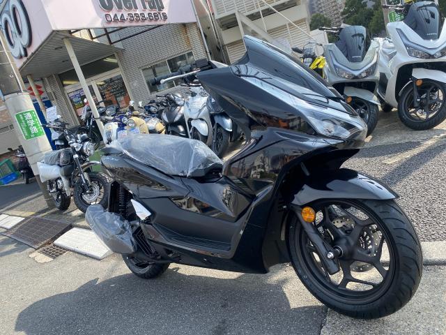 ホンダ PCX125 黒 2025年 国内正規最新モデル エンジン