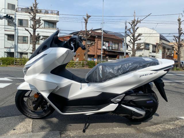 HONDA PCX150 ホワイト 走行距離 6925km ノーマル 自賠責保険 令和6年6月まで有り PCX | Honda公式サイト