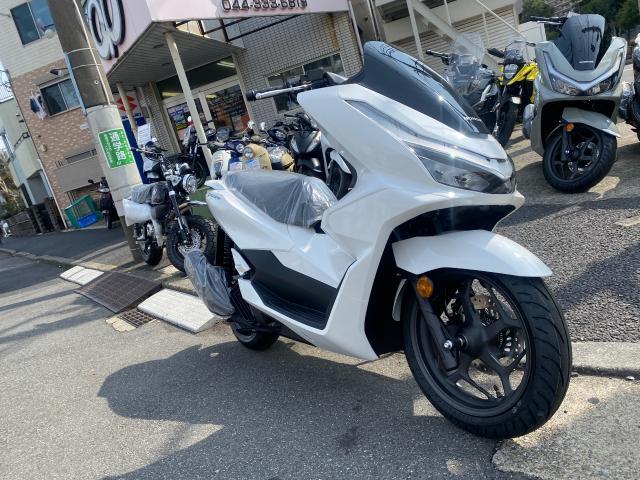 ホンダ PCX160 白 国内正規最新モデル 自賠責1年付 エンジン