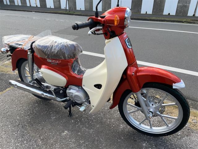 ホンダ スーパーカブ110 2022年モデル フレアオレンジ