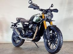 ＴＲＩＵＭＰＨ　スクランブラー４００Ｘ