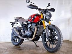 ＴＲＩＵＭＰＨ　スクランブラー４００Ｘ