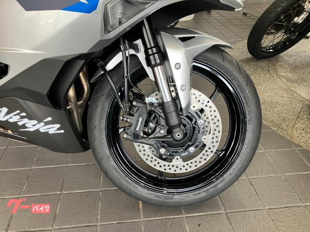 カワサキ Ninja ZX－4R SE 2027年モデル・ギャラクシー